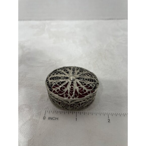 Vintage Filigree Trinket Box Red Velvet Lining Ornate Oval Design Jewelry Holder - Picture 5 of 13